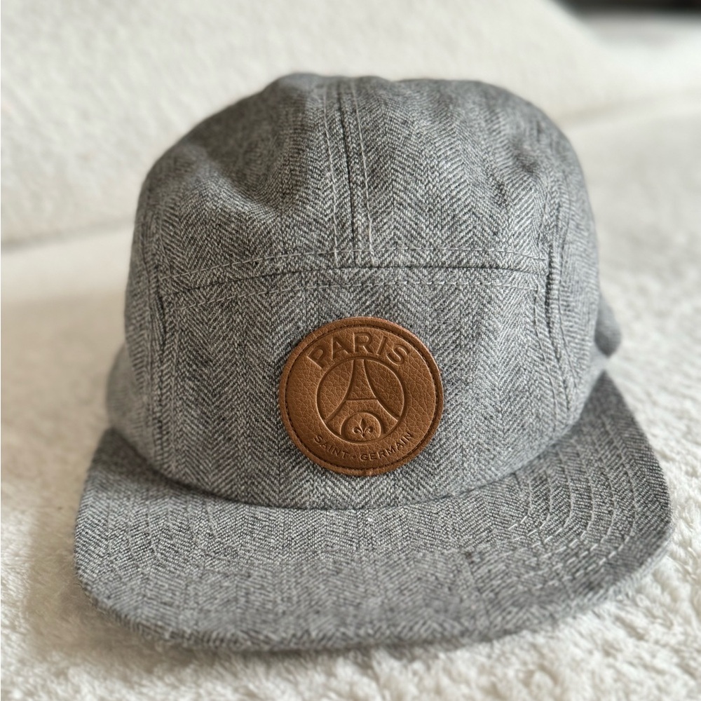 Paris-St. Germain cap flat bill style